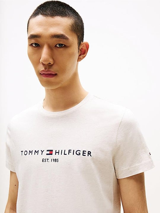 TOMMY HILFIGER Tommy Hilfiger Erkek Dokuma Kumaş Kısa Kol Düz Model Bej T-Shirt MW0MW11797-HGF