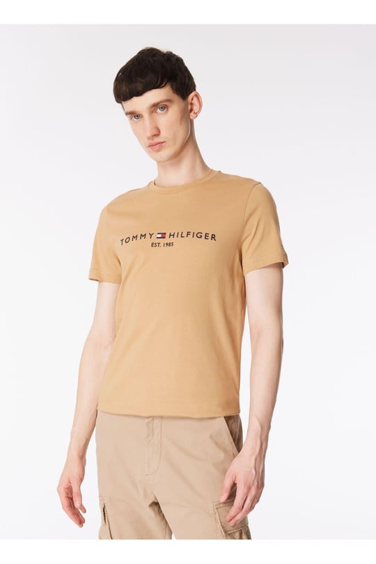 Tommy Hilfiger Tommy Hilfiger Erkek Dokuma Kumaş Kısa Kol Düz Model Kahverengi T-Shirt MW0MW11797-RBL
