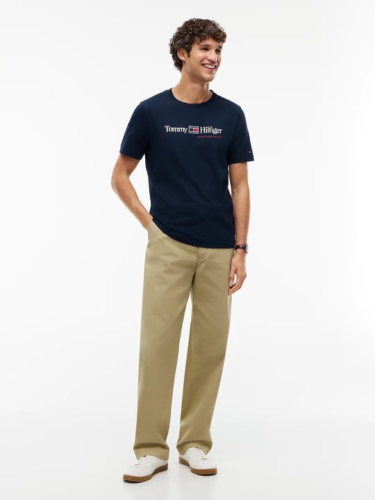 Tommy Hilfiger Tommy Hilfiger Erkek Dokuma Bisiklet Yaka Kısa Kollu Günlük Lacivert T-Shirt MW0MW44875-DW5