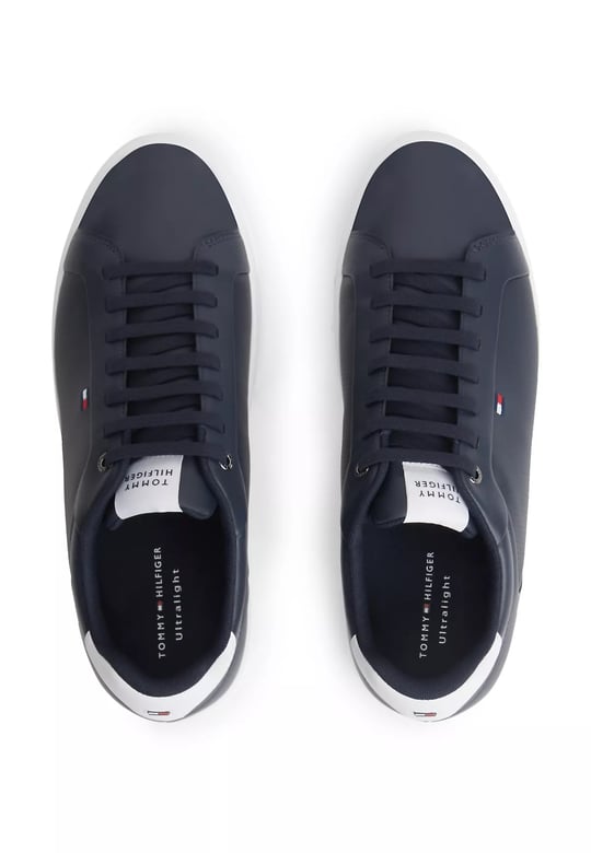 Tommy Hilfiger Tommy Hilfiger Erkek Düşük Bilekli Nefes Alabilen Tasarımlı Deri Lacivert Sneaker FM0FM05946-DW5