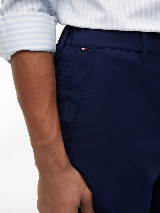 Tommy Hilfiger Tommy Hilfiger Erkek Düğme Kapama Normal Bel Kısa Boy Cep Detay Lacivert Şort MW0MW42354-DCC