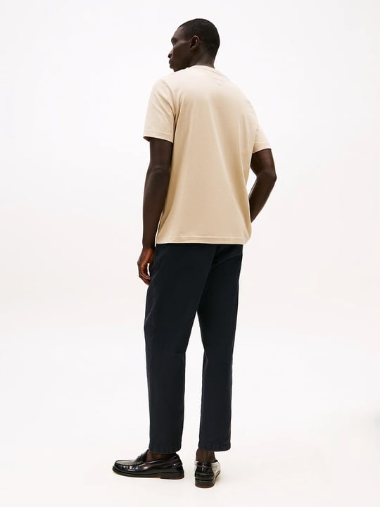 TOMMY HILFIGER Tommy Hilfiger Erkek Göğsü Şerit Detaylı Bisiklet Yaka Kısa Kollu Bej T-Shirt MW0MW36498-RBT