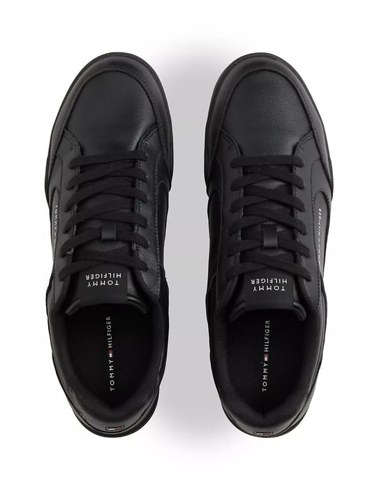 Tommy Hilfiger Tommy Hilfiger Erkek Hakiki Deri Karışımlı Delikli Yüzey  Bayrak Logolu Siyah Sneaker FM0FM05944-0GJ