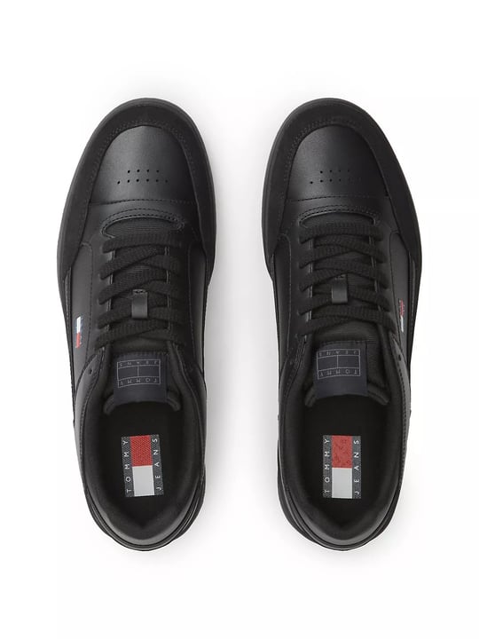 Tommy Hilfiger Tommy Hilfiger Erkek Hakiki Deri Kontrast Dokulu Delikli Yüzey Logolu Siyah Sneaker EM0EM01792-BDS