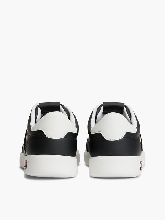 Tommy Hilfiger Tommy Hilfiger Erkek Hakiki Deri Karışımlı Delikli Yüzey EVA Tabanlı Logolu Siyah Sneaker EM0EM01758-BDS