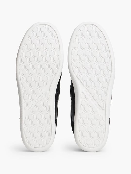 Tommy Hilfiger Tommy Hilfiger Erkek Hakiki Deri Karışımlı Delikli Yüzey EVA Tabanlı Logolu Siyah Sneaker EM0EM01758-BDS