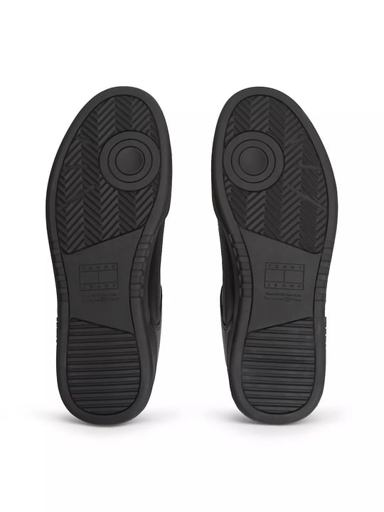 Tommy Hilfiger Tommy Hilfiger Erkek Hakiki Deri Kontrast Dokulu Delikli Yüzey Logolu Siyah Sneaker EM0EM01792-BDS