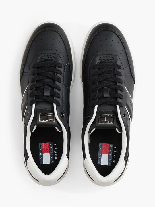Tommy Hilfiger Tommy Hilfiger Erkek Hakiki Deri Karışımlı Delikli Yüzey EVA Tabanlı Logolu Siyah Sneaker EM0EM01758-BDS