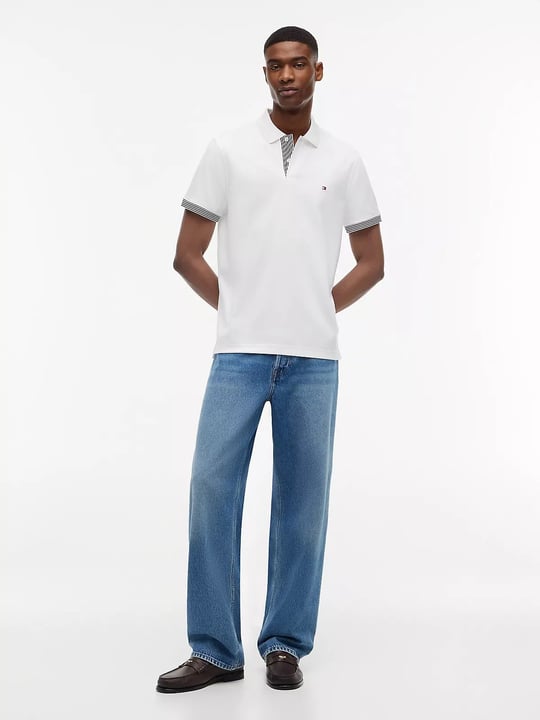 Tommy Hilfiger Tommy Hilfiger Erkek Normal Kalıp Kolunda ve Yakasında Çizgi Desenli Kısa Kollu Beyaz Polo Yaka T-Shirt MW0MW43296-YBR