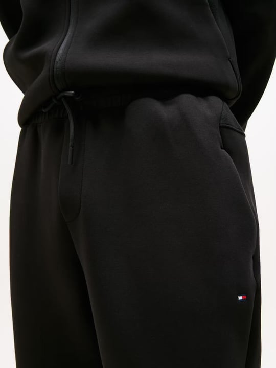 Tommy Hilfiger Tommy Hilfiger Erkek Normal Kalıp Beli ve Paçası Lastikli Pamuklu Siyah Eşofman Altı MW0MW41357-BDS