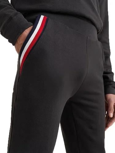 Tommy Hilfiger Tommy Hilfiger Erkek Paçası Ve Beli Lastikli Logolu Siyah Eşofman Altı UM0UM02352-BDS