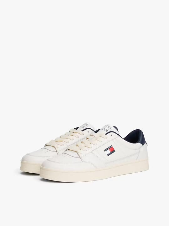 Tommy Hilfiger Tommy Hilfiger Erkek Rahat Düz Taban Nefes Alabilir Üst Yüzeyli Deri Beyaz-Lacivert Sneaker EM0EM01574-0LG