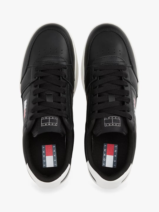 Tommy Hilfiger Tommy Hilfiger Erkek Rahat Düz Taban Nefes Alabilir Üst Yüzeyli Deri Siyah Sneaker EM0EM01574-BDS
