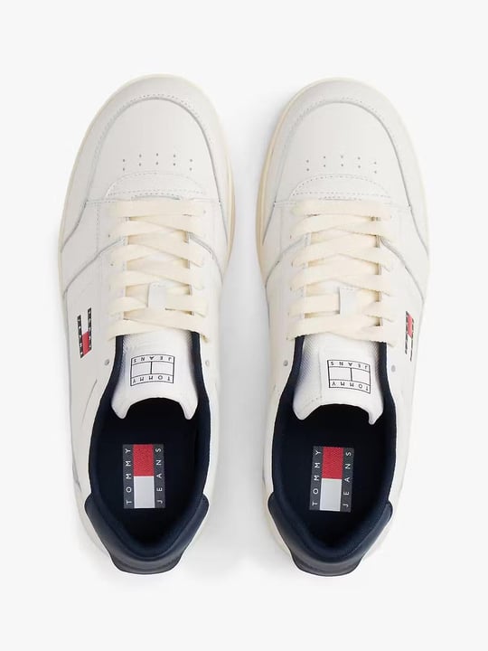 Tommy Hilfiger Tommy Hilfiger Erkek Rahat Düz Taban Nefes Alabilir Üst Yüzeyli Deri Beyaz-Lacivert Sneaker EM0EM01574-0LG