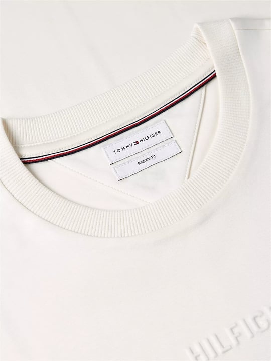 Tommy Hilfiger Tommy Hilfiger Erkek Regular Fit Esnek Pamuklu Bisiklet Yaka Kısa Kollu Ekru T-Shirt MW0MW44918-Z00