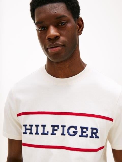 TOMMY HILFIGER Tommy Hilfiger Erkek Regular Fit Logo Desenli Yuvarlak Yakalı Pamuklu Kısa Kollu Sarı T-Shirt MW0MW39845-Z00