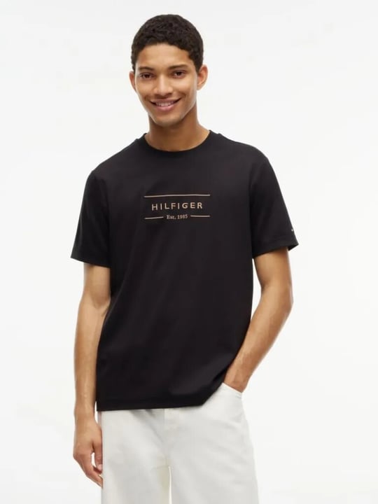 Tommy Hilfiger Tommy Hilfiger Erkek Regular Fit Esnek Pamuklu İnterlok Örme Logolu Bisiklet Yaka Kısa Kollu Siyah T-Shirt MW0MW44880-BDS