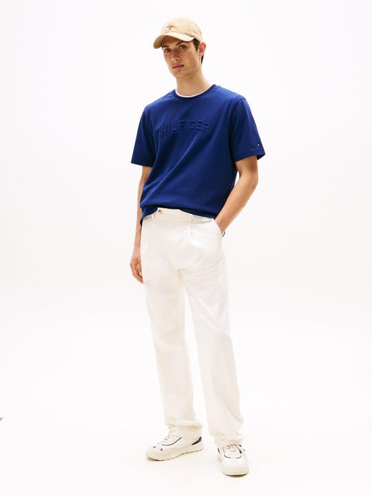 TOMMY HILFIGER Tommy Hilfiger Erkek Regular Fit Logo Kabartmalı Yuvarlak Yakalı Pamuklu Kısa Kollu Lacivert T-Shirt MW0MW39366-C7G