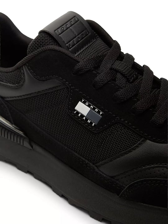 Tommy Hilfiger Tommy Hilfiger Erkek Süet ve Tekstil Karma Yüzey Logolu Koşu Tarzı Siyah Sneaker EM0EM01775-0GJ