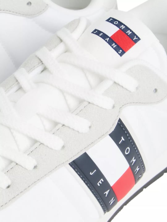 Tommy Hilfiger Tommy Hilfiger Erkek Süet Detaylı Bayrak Logo Desenli Beyaz Sneaker EM0EM01709-YBL