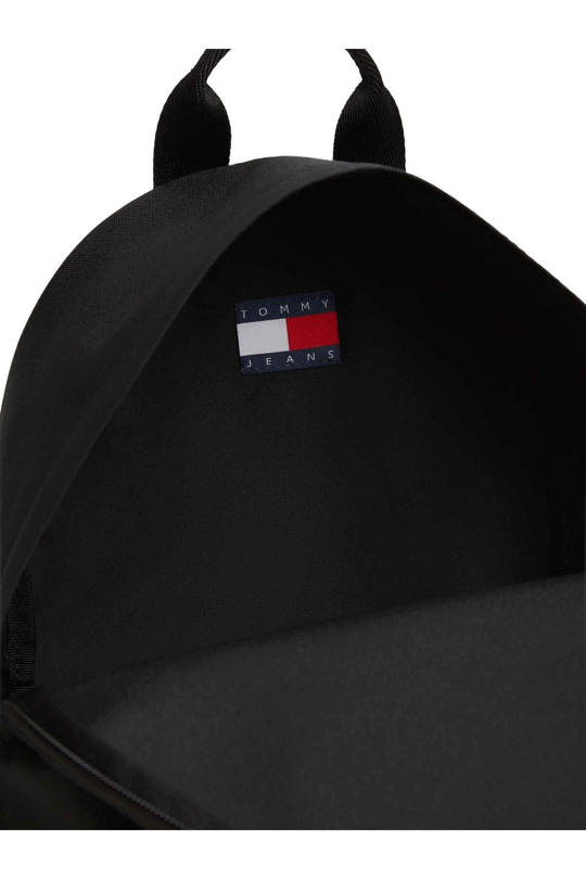 Tommy Hilfiger Tommy Hilfiger Kadın Ayarlanabilir Askılı Logo Etiketli Fermuarlı Ön Cepli Siyah Sırt Çantası AW0AW18648-BDS