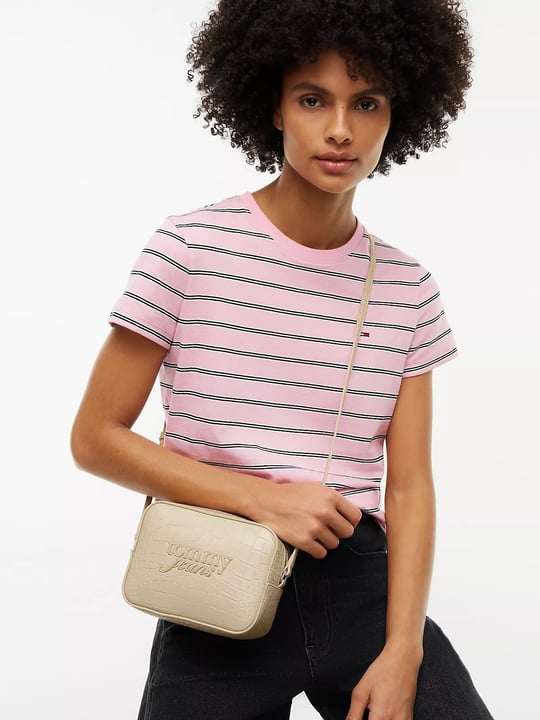 Tommy Hilfiger Tommy Hilfiger Kadın Ayarlanabilir Askılı Kabartma Desenli Yüzey Fermuarlı Bej Çanta AW0AW19050-AES
