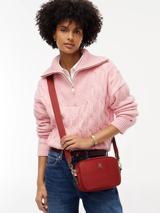 Tommy Hilfiger Tommy Hilfiger Kadın Ayarlanabilir Omuz Askılı TH Monogram Logolu Kırmızı Omuz Çantası AW0AW17704-XLI