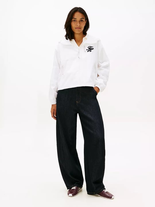 Tommy Hilfiger Tommy Hilfiger Kadın Dayanıklı İnce Kumaşlı Kapüşonlu Rahat Kalıp Beyaz Ceket WW0WW47769-YBL