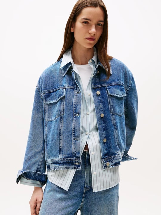 TOMMY HILFIGER Tommy Hilfiger Kadın Denim Kumaş Göğüste Cep Detay Düğme Kapama Uzun Kol Denim Ceket WW0WW46485-1A5