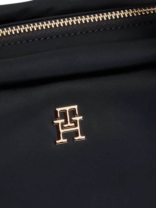 Tommy Hilfiger Tommy Hilfiger Kadın Fermuarlı Çift Saplı Çapraz Askılı TH Monogram Plakalı Lacivert Omuz Çantası AW0AW18993-DW6