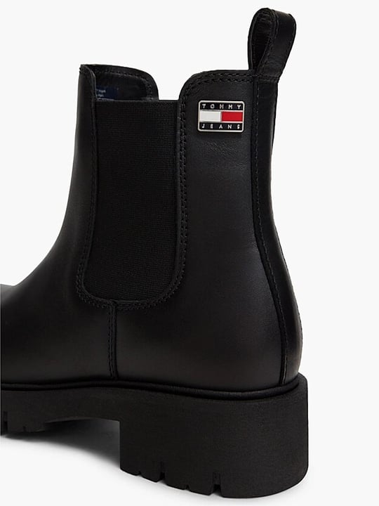Tommy Hilfiger Tommy Hilfiger Kadın Hakiki Deri Yanları Lastikli Tırtıklı Tabanlı Logo Plakalı Siyah Bot & Bootie EN0EN03105-BDS