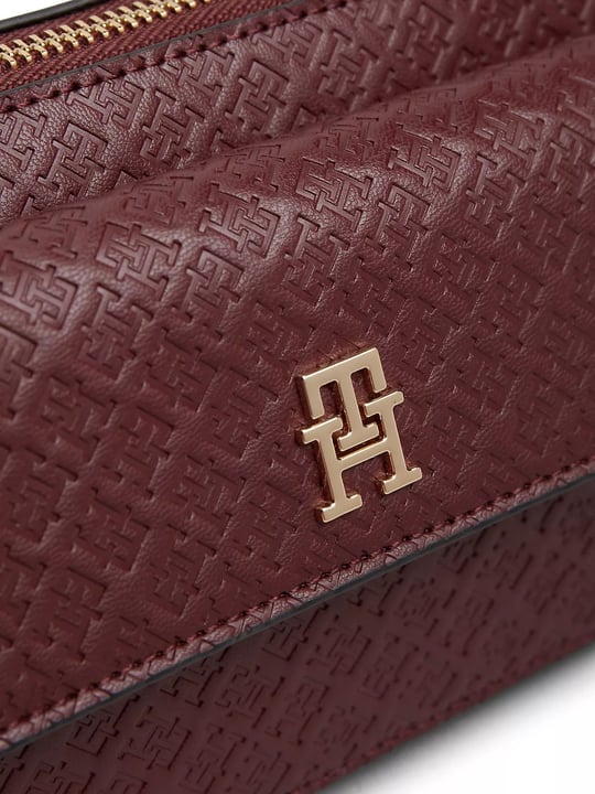 Tommy Hilfiger Tommy Hilfiger Kadın Logo Kabartmalı Çıkarılabilir Omuz Askılı Fermuarlı Bordo Omuz Çantası AW0AW18922-XUT