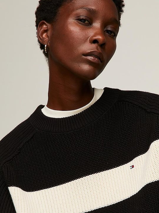 Tommy Hilfiger Tommy Hilfiger Kadın Logolu Yuvarlak Yakalı Uzun Kollu Günlük Kullanım Siyah-Beyaz Kazak WW0WW40751-0AS