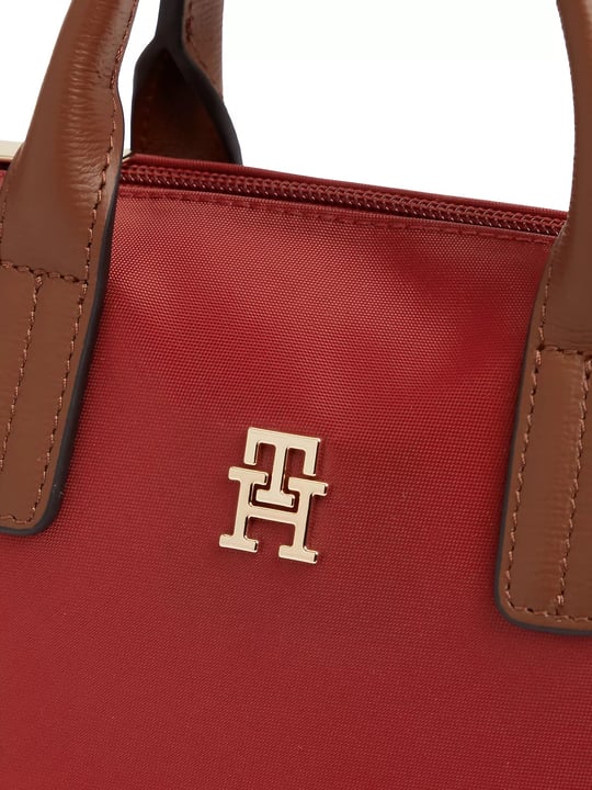 Tommy Hilfiger Tommy Hilfiger Kadın Metalik TH Logo Detaylı Çıkarılabilir Uzun Askılı Kırmızı Omuz Çantası AW0AW18368-XLI