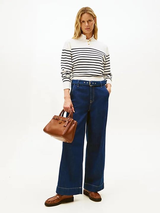 Tommy Hilfiger Tommy Hilfiger Kadın Normal Kalıp Düşük Omuzlu Gold Düğme Detaylı Çizgi Desenli Balıkçı Yaka Beyaz-Lacivert Kazak WW0WW47467-0X2