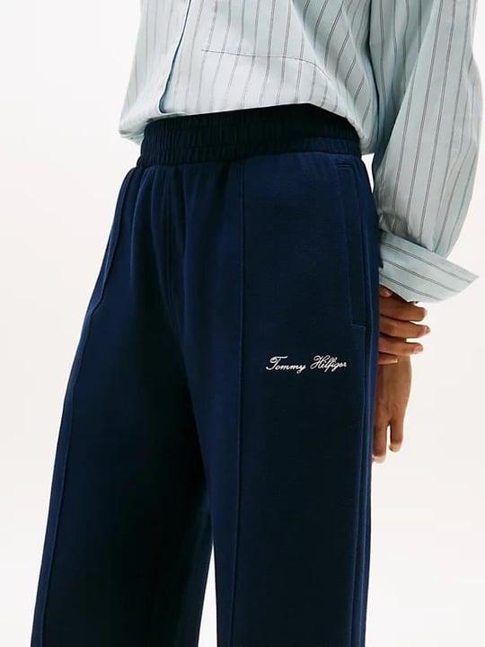 TOMMY HILFIGER Tommy Hilfiger Kadın Pileli Straight Fit Geniş Paça İşleme Desenli Pamuklu Mavi Eşofman Altı WW0WW45744-C1G