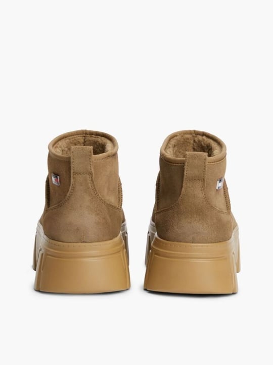 Tommy Hilfiger Tommy Hilfiger Kadın Süet Yüzey İçi Sıcak Astarlı Platform Tabanlı Logo Plakalı Kahverengi Bot & Bootie EN0EN03158-GWI