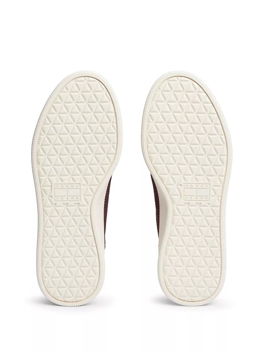 Tommy Hilfiger Tommy Hilfiger Kadın Süet Yüzey Çıkarılabilir Charm Detaylı Metalik Logolu Bordo Sneaker EN0EN03122-GSA