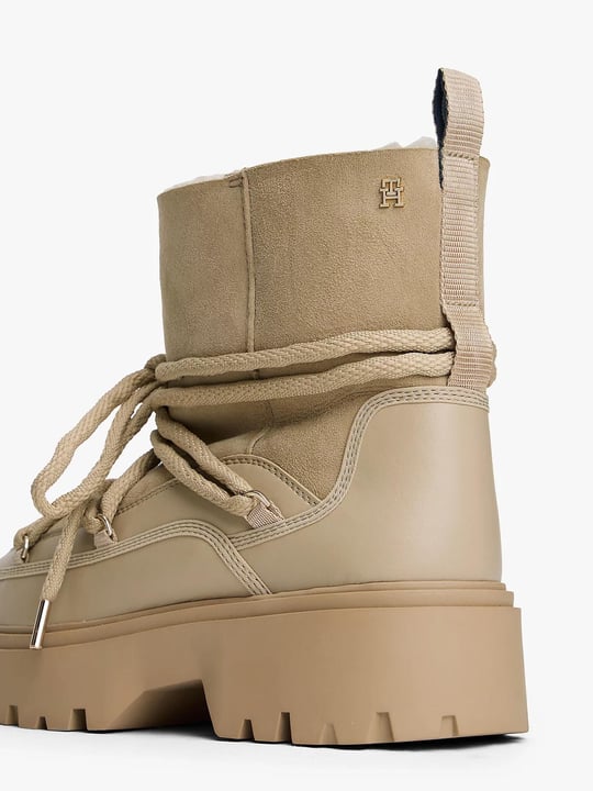 Tommy Hilfiger Tommy Hilfiger Kadın Yumuşak Dolgulu İç Kısım Süet Dış Yüzey Yüksek Tabanlı Kar Bej Bot & Bootie FW0FW08996-ACC