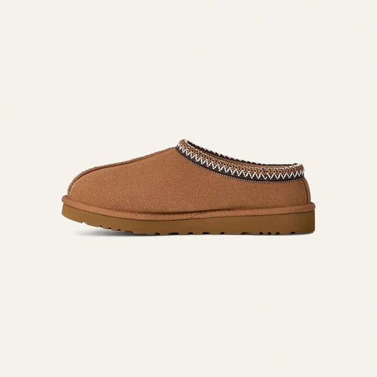 UGG UGG Erkek İşleme Bilek Detaylı İçi Kürklü Süet Taba Terlik 1174671-CHESTNUT