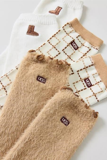 UGG UGG Kadın Birbirinden Farklı Desenli Üçlü Paket Bej Çorap 1181414-CCBT
