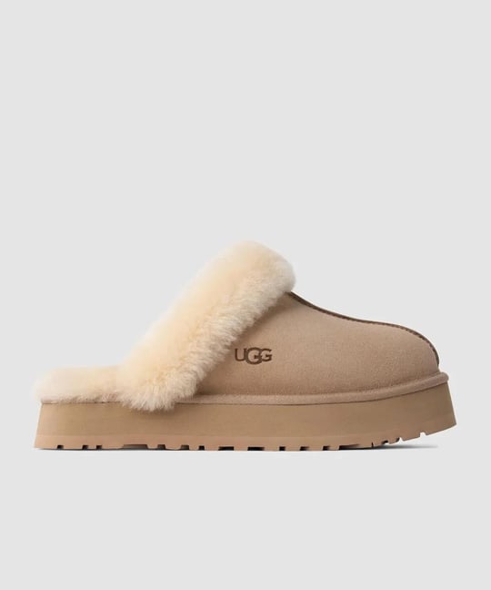 UGG UGG Kadın Rahat Yastık Tabanlı EVA Dış Tabanlı %100 Hakiki Süet Deri Kum Terlik 1122550-SAND