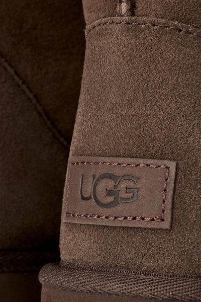 UGG UGG Kadın Süet Dış Yüzeyli İçi Doğal Yünlü Logo Kabartmalı Yüksek Kahverengi Bot & Bootie 1182132-DUSTDCCA