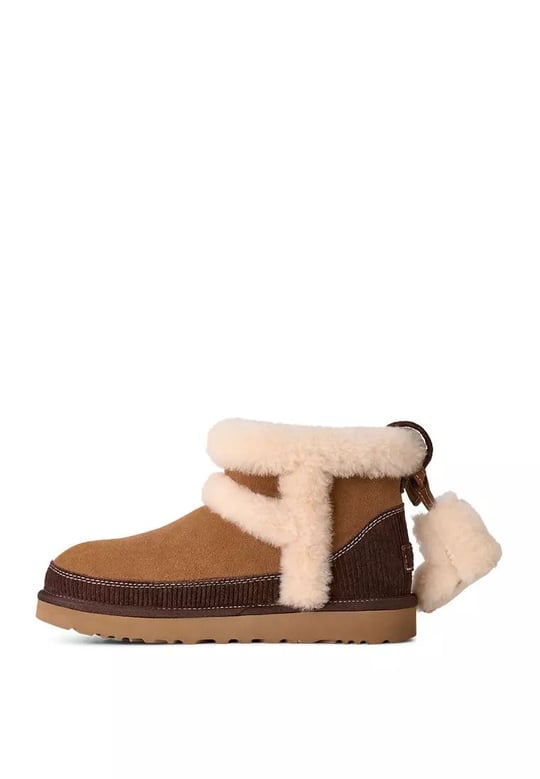 UGG UGG Kadın Yüksek Bilekli Dışı Süet İçi Yün Logo Aksesuarlı Taba Bot & Bootie 1180434-CHESTNUT