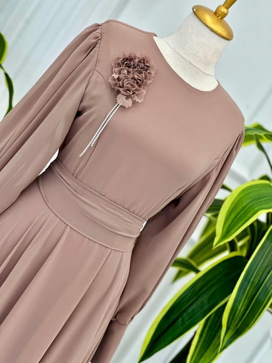 Çiçek Taş Broş Şifon Elbise 1516 t-24 Vizon