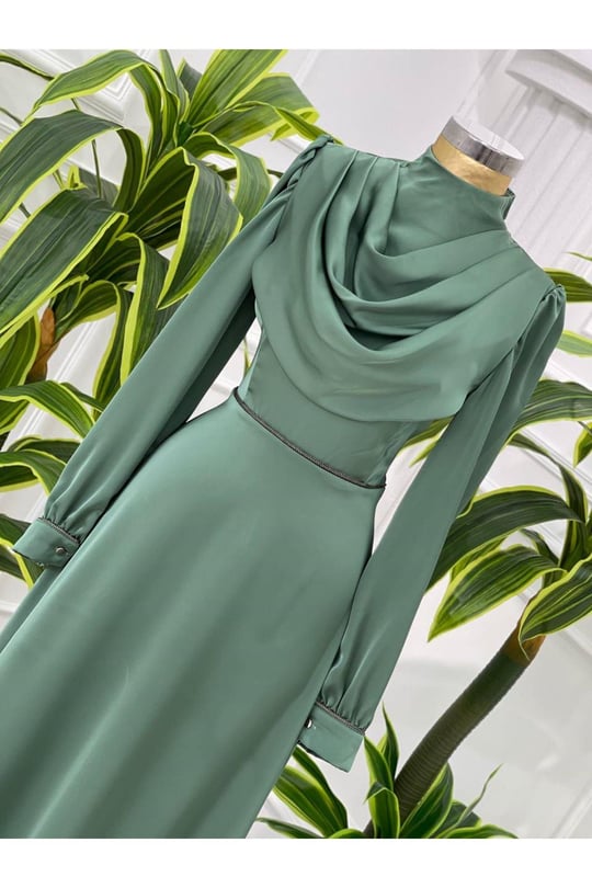 Degaje Yaka Saten Elbise 4039-Yeşil