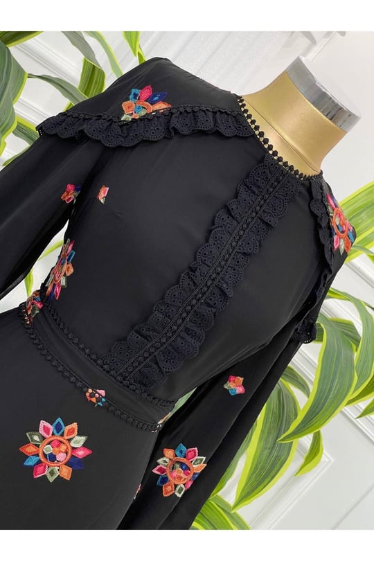 Nakışlı Omuz Dantel Elbise 3576-Siyah