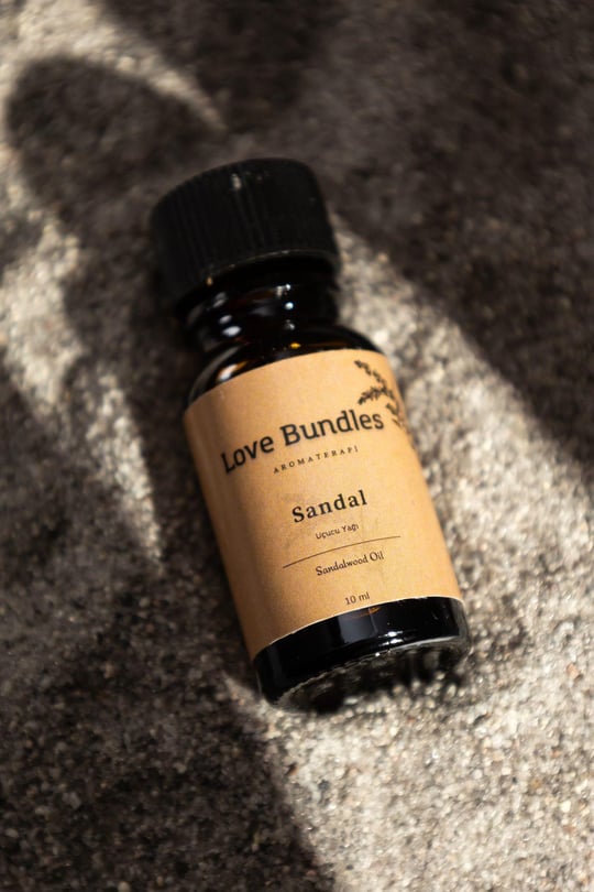 Sandal Ağacı Uçucu Yağ | Buhurdanlık Esansı | Aromaterapi | Uçucu Yağ Buhurdanlık Yağı 10ml