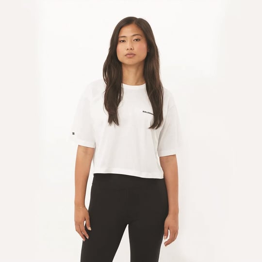 WOMEN SM LOGO POINT SHORT T-SHIRT タグ付き Salomon Logo Short Tee W Crop Kadın T-Shirt - Beyaz