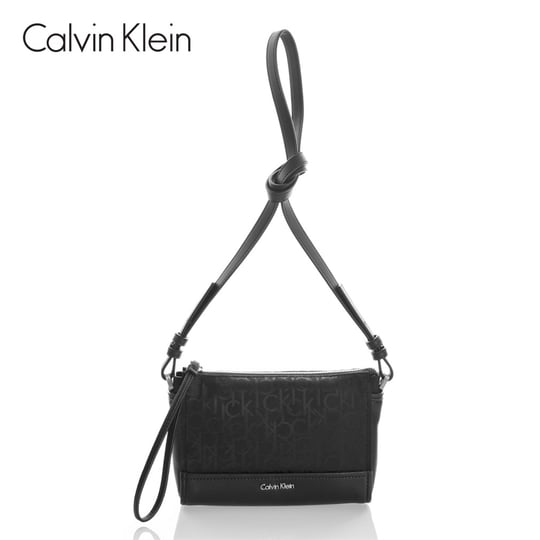 Calvin Klein Kadın Postacı Çantası K60K602477 001 MARIN4 LOGO CROSSBODY  CLUTCH CALVIN KLEIN BLACK | Marka Park